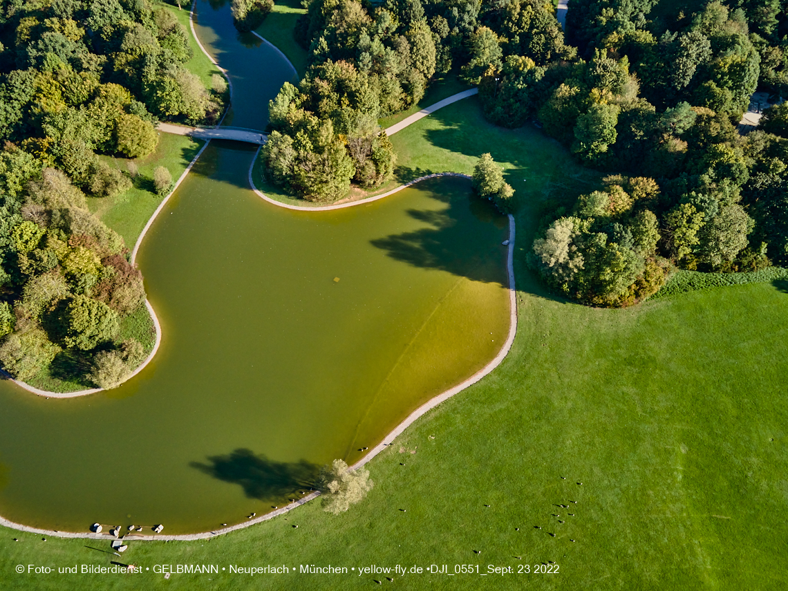 23.09.2022 - der Ostpark mir Biergarten und See in Neuperlach
